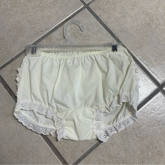 Eyelet Ruffled Diaper Cover Panty Easter Pageant Bloomers Pr of your choice NWT - Picture 5 of 5